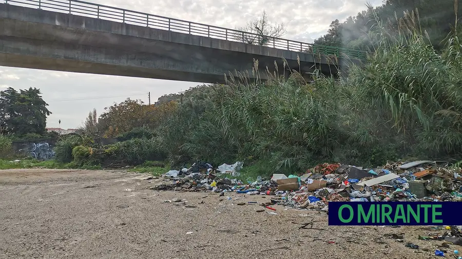 Viaduto dos Caniços - Póvoa de Santa Iria Viaduto dos Caniços - Póvoa de Santa Iria