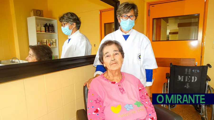 Hospital de Santarém inaugura cabeleireiro para utentes internados