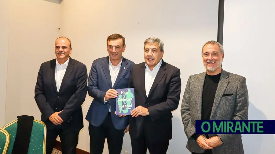 Formação de atletas no futebol depende do comportamento dos pais e dos agentes desportivos Formação de atletas no futebol depende do comportamento dos pais e dos agentes desportivos