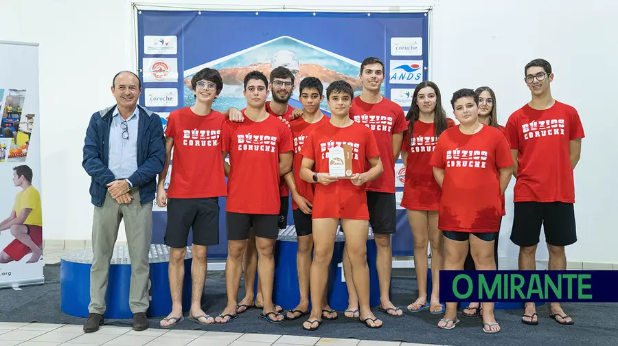 Búzios-Coruche é campeão nacional de salvamento aquático em piscina