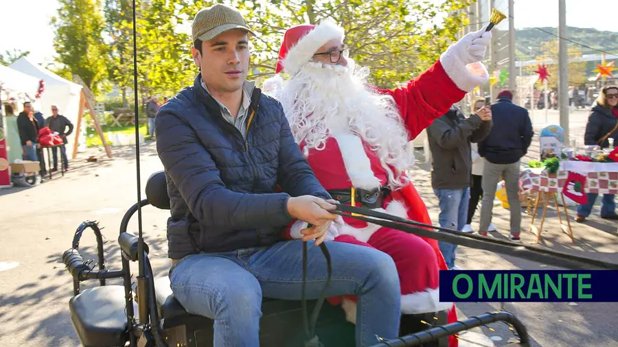 Mercado de Natal animou a freguesia de Vialonga Mercado de Natal animou a freguesia de Vialonga