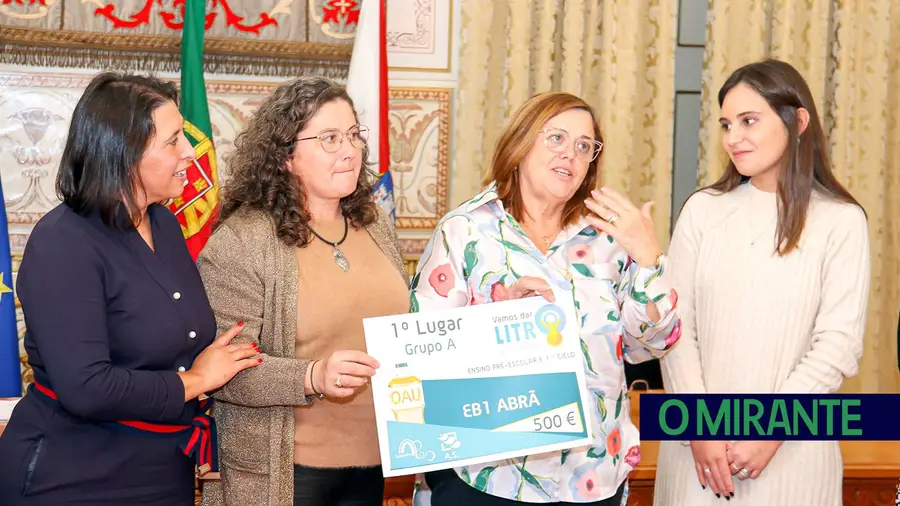 Escolas de Santarém concorrem na recolha de óleos alimentares usados Escolas de Santarém concorrem na recolha de óleos alimentares usados