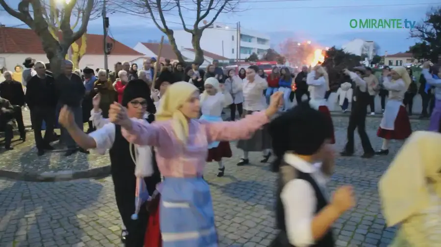 Fogueira em Fazendas de Almeirim aquece o Natal a partir de hoje