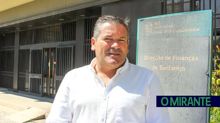 Será distracção, será ingenuidade, relevância não é certamente Será distracção, será ingenuidade, relevância não é certamente