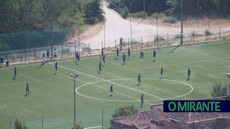 Burocracia e exigências encarecem projectos desportivos em Santarém Burocracia e exigências encarecem projectos desportivos em Santarém