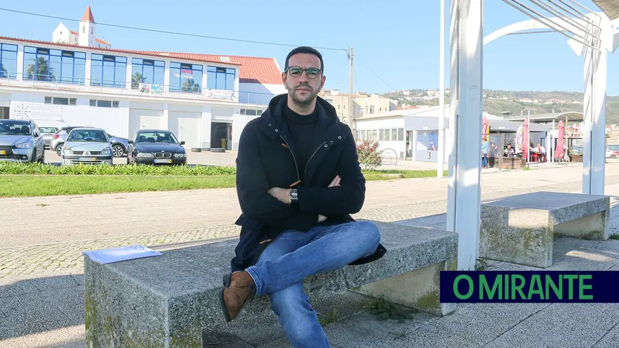 Tendas e caravanas são recurso para quem não consegue pagar renda de casa Tendas e caravanas são recurso para quem não consegue pagar renda de casa