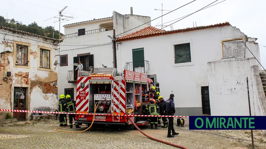Idosa morre em incêndio urbano na Ribeira de Santarém