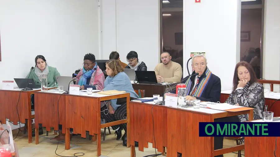 Póvoa e Forte da Casa vão ter Assembleia de Freguesia Jovem Póvoa e Forte da Casa vão ter Assembleia de Freguesia Jovem