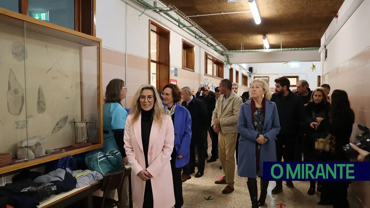 Caxarias inaugurou obras de requalificação de escola