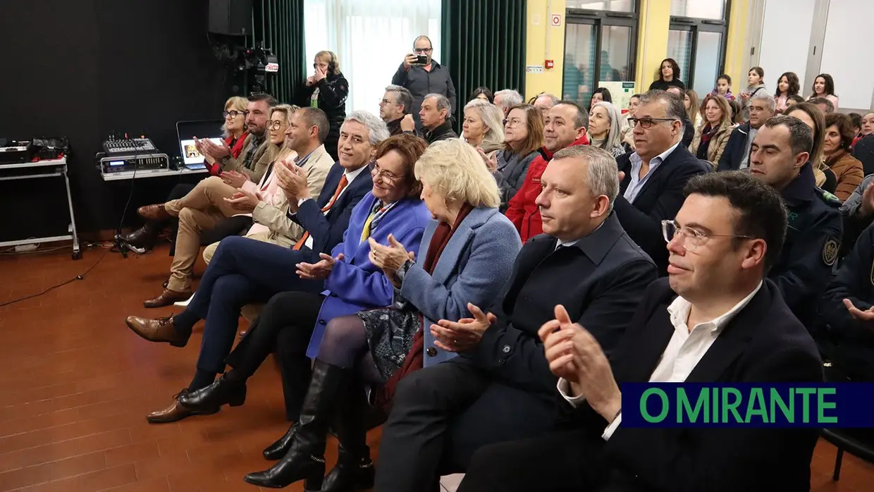 Caxarias inaugurou obras de requalificação de escola