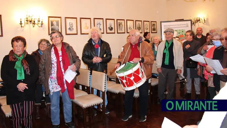 Universidade Sénior do Sardoal cantou as Janeiras na reunião de câmara