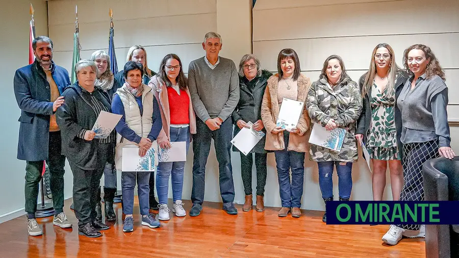 Cerimónia de entrega de diplomas pelo Centro Qualifica da Insignare Cerimónia de entrega de diplomas pelo Centro Qualifica da Insignare