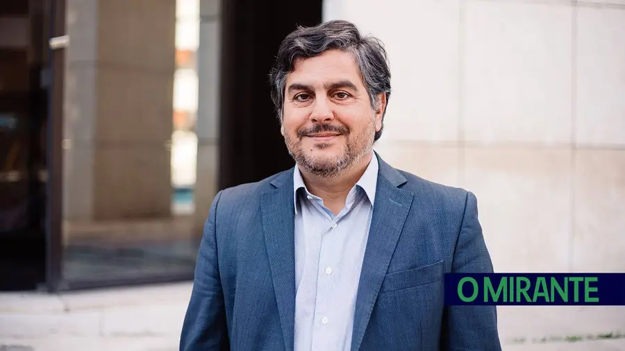 Bernardino Soares é o cabeça de lista da CDU por Santarém Bernardino Soares é o cabeça de lista da CDU por Santarém
