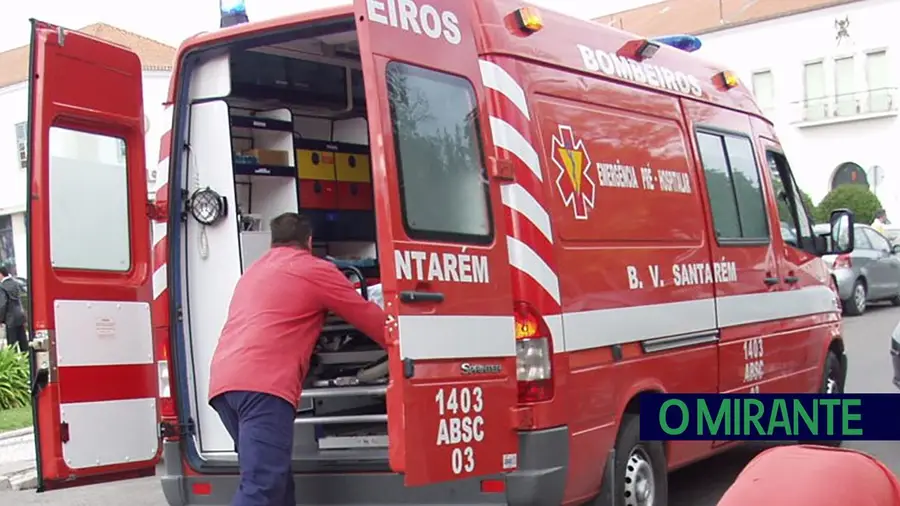 Santarém financia compra de ambulâncias a corporações de bombeiros