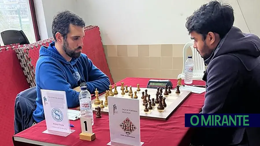 Xadrez do Vitória de Santarém entra no campeonato a vencer Xadrez do Vitória de Santarém entra no campeonato a vencer