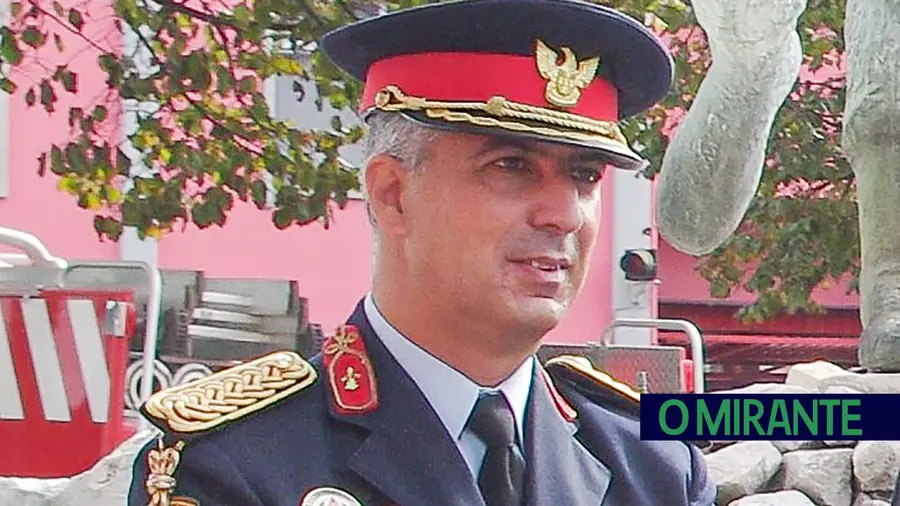 Comandantes de bombeiros da região solidários com camarada de Torres Novas Comandantes de bombeiros da região solidários com camarada de Torres Novas