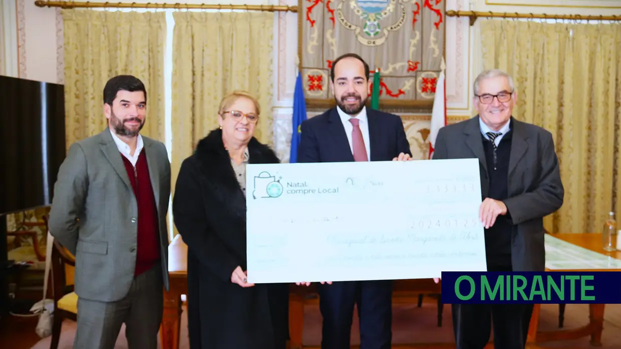 Câmara de Santarém reparte 10 mil euros por três IPSS do concelho