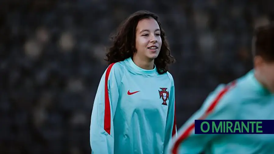 Rita Carreira convocada para estágio da selecção de futebol sub-15 Rita Carreira convocada para estágio da selecção de futebol sub-15