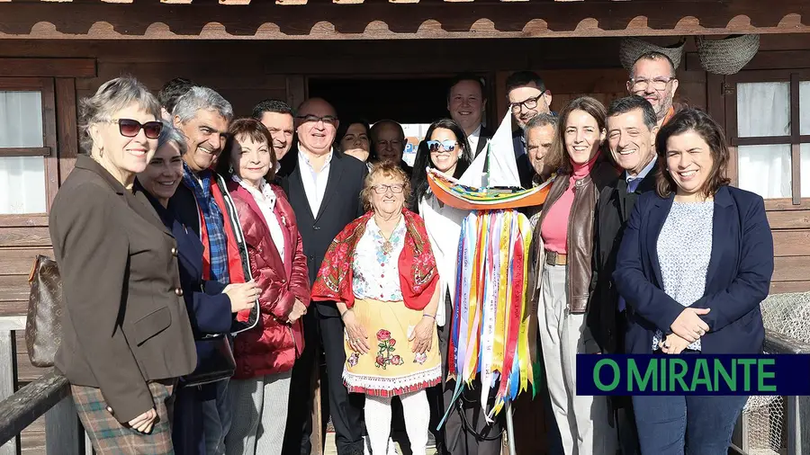 Póvoa de Santa Iria recebeu visita de eurodeputados socialistas Póvoa de Santa Iria recebeu visita de eurodeputados socialistas