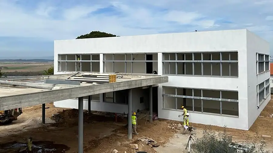 Trabalhador morre durante obra na Escola da Chamusca