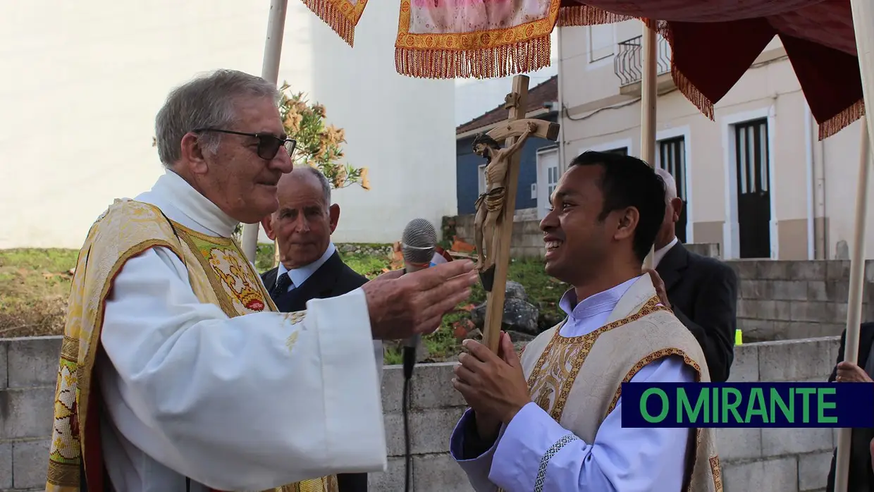 Cortejo religioso encheu ruas de Amiais de Baixo