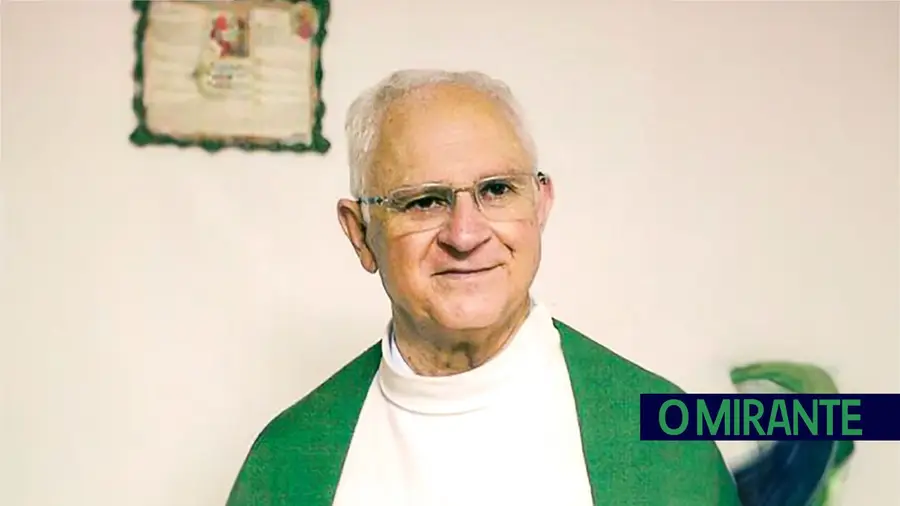 Faleceu o antigo padre de Almeirim António Garcia Faleceu o antigo padre de Almeirim António Garcia