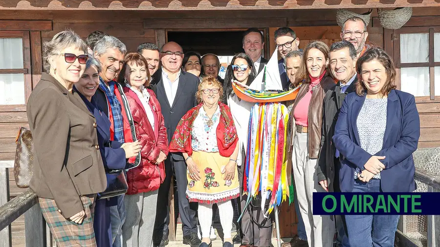 Póvoa de Santa Iria recebeu visita de eurodeputados socialistas Póvoa de Santa Iria recebeu visita de eurodeputados socialistas