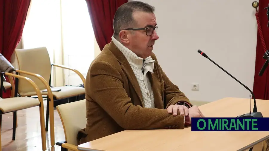 Falta de estacionamento em zona de Tomar leva munícipe à reunião de câmara Falta de estacionamento em zona de Tomar leva munícipe à reunião de câmara