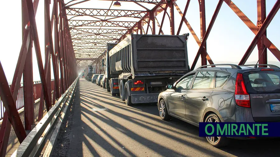 Segurança dos utilizadores da Ponte da Chamusca está comprometida