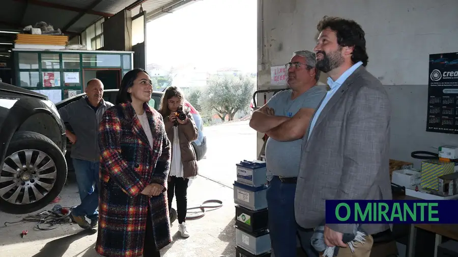 Oficina que ardeu na Zona Industrial de Tomar está a ser recuperada Oficina que ardeu na Zona Industrial de Tomar está a ser recuperada