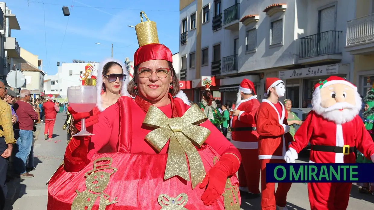 Corso carnavalesco anima Samora Correia