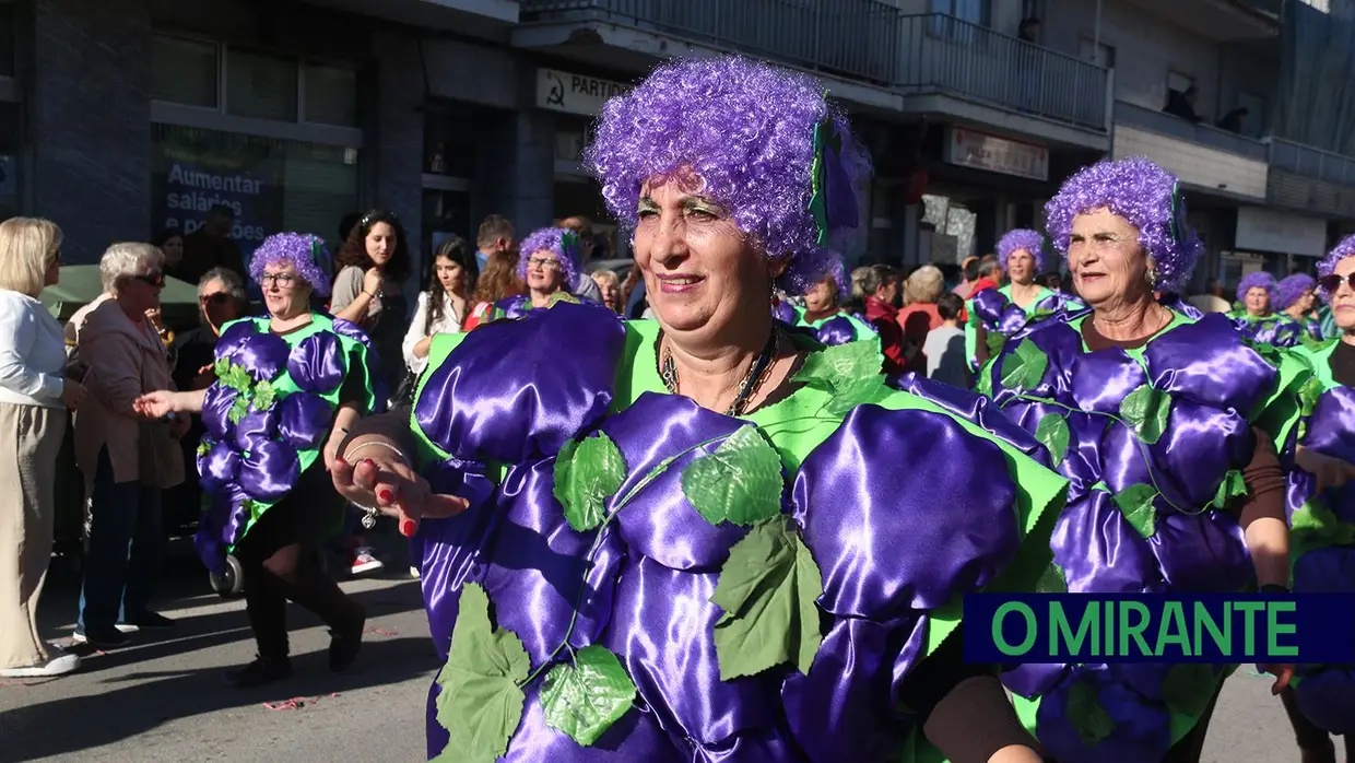 Corso carnavalesco anima Samora Correia