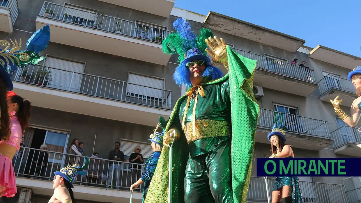 Corso carnavalesco anima Samora Correia