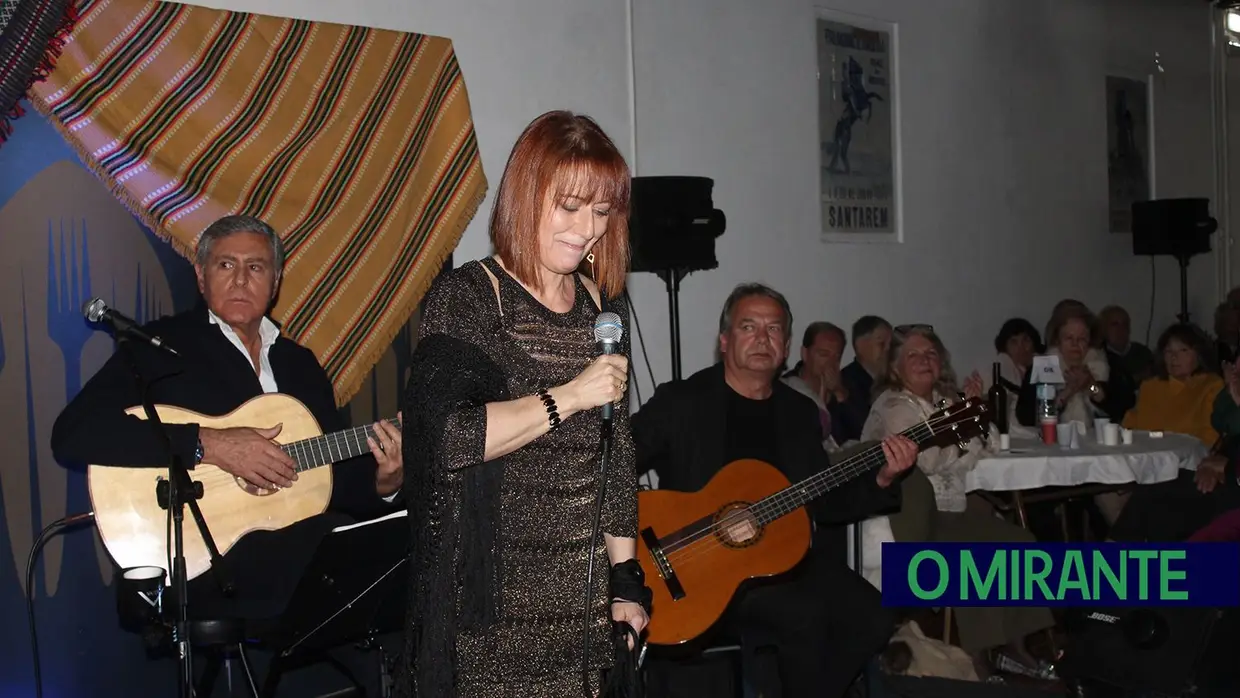 Cantou-se o fado em Santarém por uma causa solidária