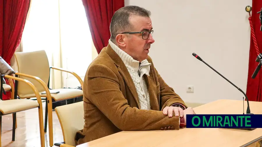 Falta de estacionamento em zona de Tomar leva munícipe à reunião de câmara Falta de estacionamento em zona de Tomar leva munícipe à reunião de câmara