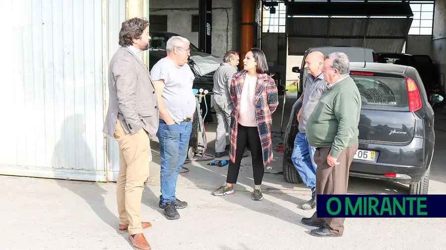 Oficina que ardeu na Zona Industrial de Tomar está a ser recuperada Oficina que ardeu na Zona Industrial de Tomar está a ser recuperada