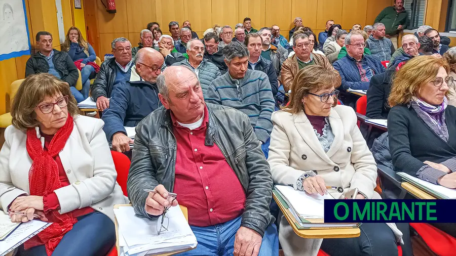 Assembleia Municipal de Coruche voltou às freguesias 20 anos depois