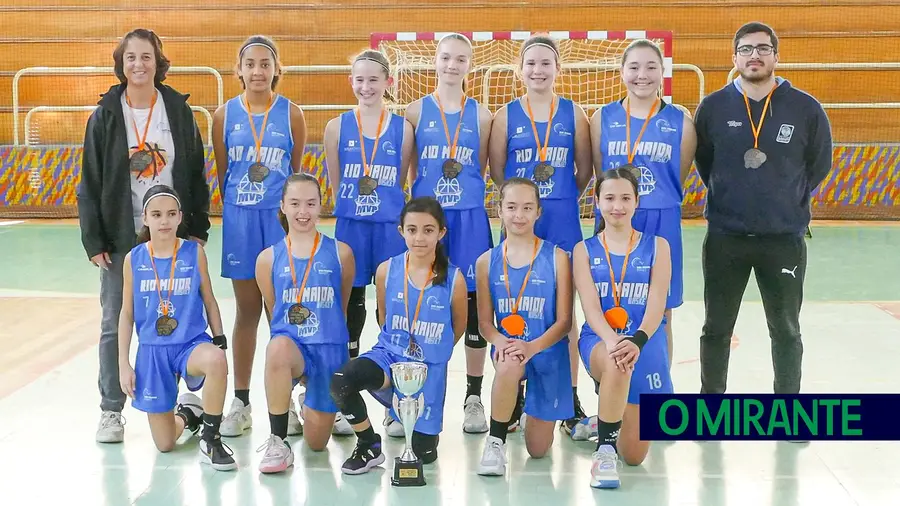 Rio Maior Basket campeão distrital em sub-12 femininos