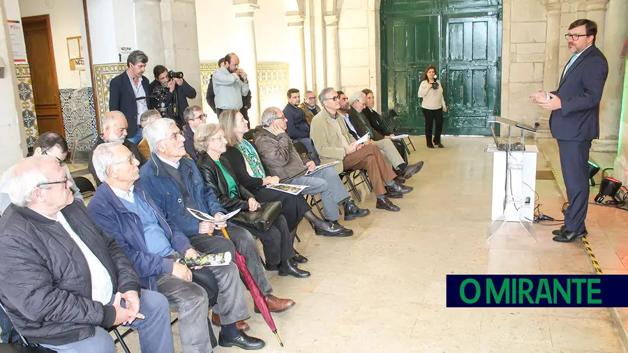 Santarém celebra 50 anos do 25 de Abril com programa extenso e diversificado Santarém celebra 50 anos do 25 de Abril com programa extenso e diversificado