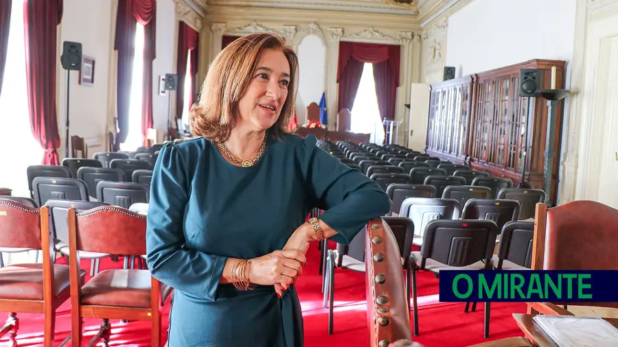 Juízes não têm de estar fechados numa redoma mas devem ser um exemplo ético Juízes não têm de estar fechados numa redoma mas devem ser um exemplo ético