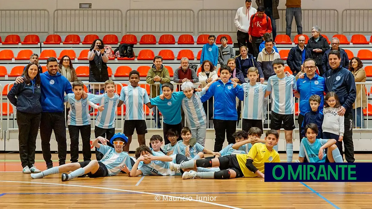 Futsal do Vitória de Santarém conquista três títulos num dia