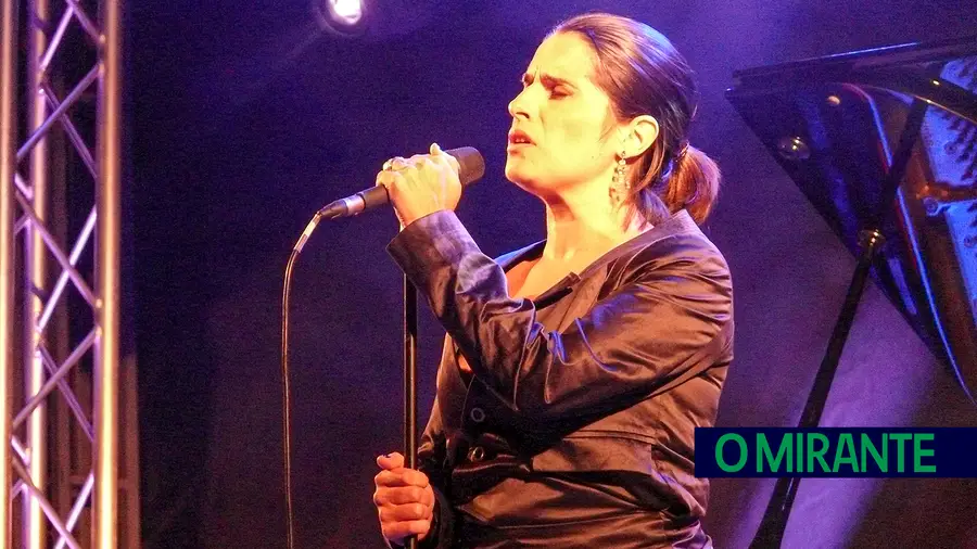 Cristina Branco volta ao álbum “Abril” para série de concertos