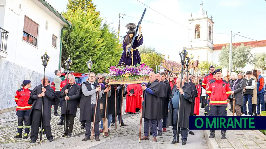 Procissão do Senhor dos Passos em Pernes é tradição com quatro séculos Procissão do Senhor dos Passos em Pernes é tradição com quatro séculos