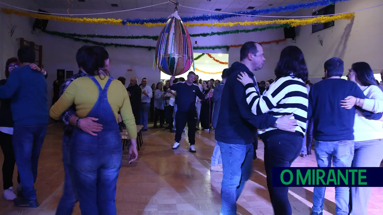 Granja mantém tradição do Baile da Pinha