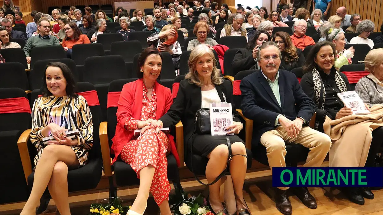 Apresentação do livro “Mulheres Incomuns” dedicada a Conceição Zagalo