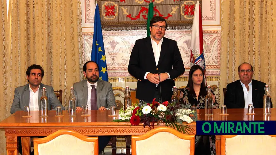 Santarém homenageia trabalhadores do município aposentados em 2023 Santarém homenageia trabalhadores do município aposentados em 2023