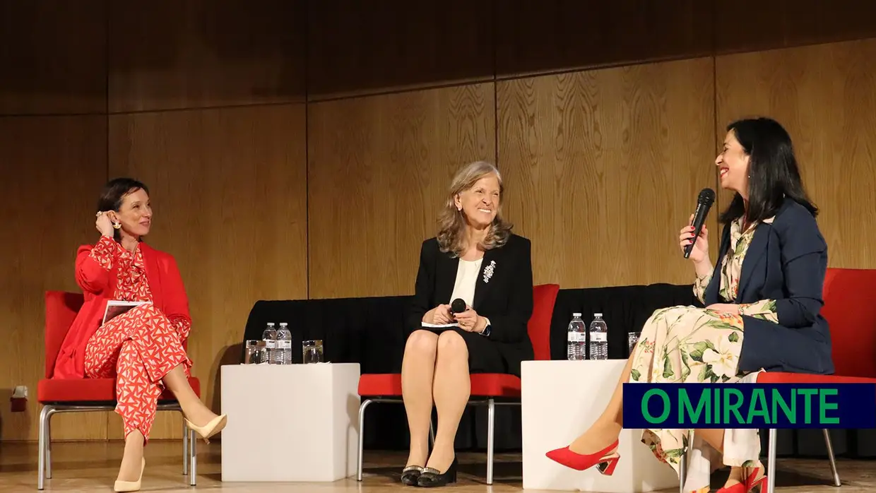 Apresentação do livro “Mulheres Incomuns” dedicada a Conceição Zagalo