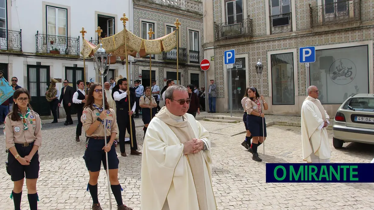 Procissão em honra de São José em Santarém mobilizou centenas de participantes