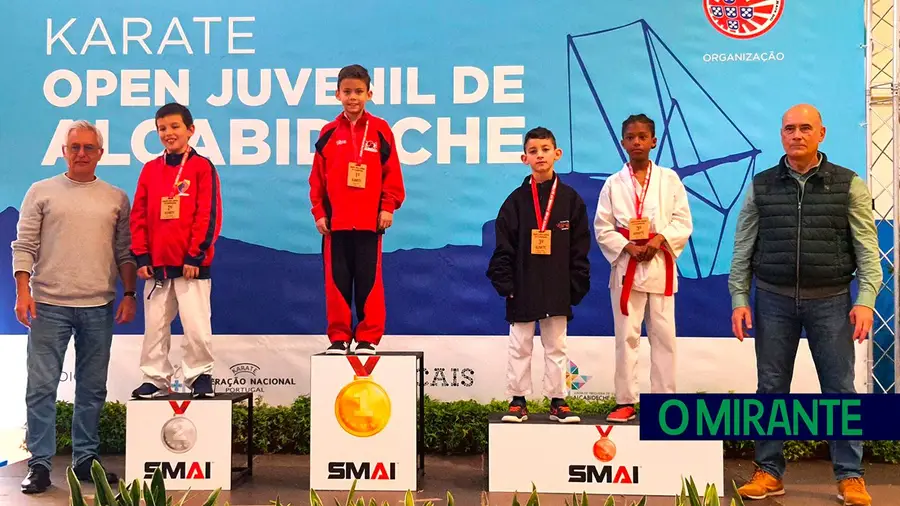 Amicale Karaté em bom plano no torneio de Alcabideche Amicale Karaté em bom plano no torneio de Alcabideche