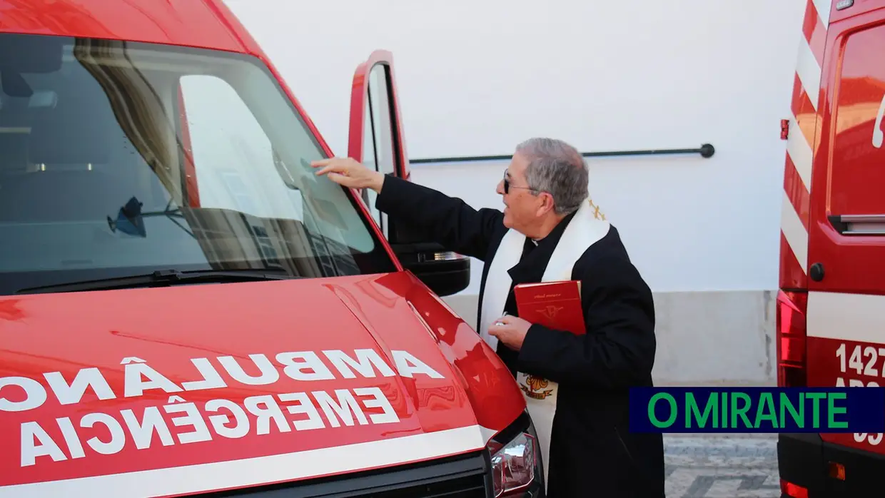 Município oferece ambulâncias a corporações de bombeiros do concelho de Santarém